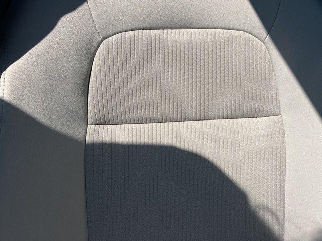 Photo of 2019 Glacier White Nissan Altima