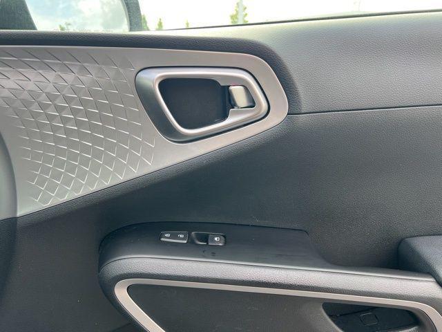 Photo of 2023 Steel Gray Kia Soul