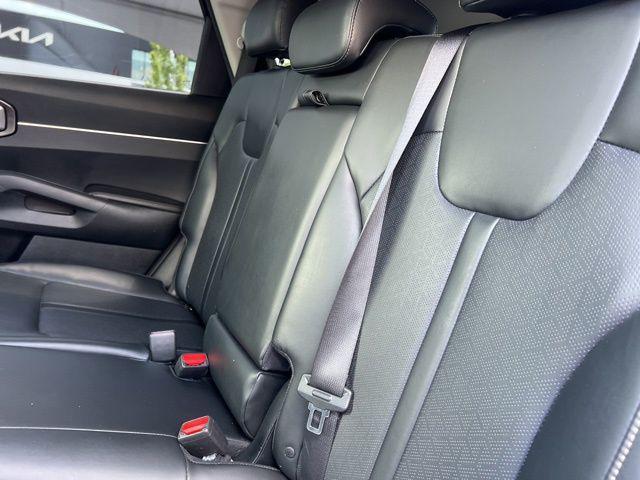 Photo of 2021 Sapphire Blue Kia Sorento