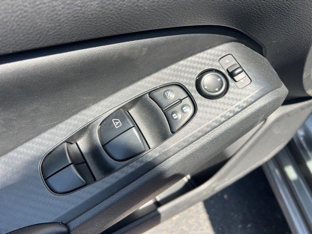 Photo of 2023 Gun Metallic Nissan Altima
