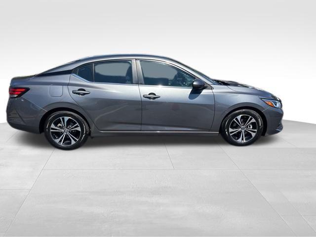 Photo of 2023 Gun Metallic Nissan Sentra