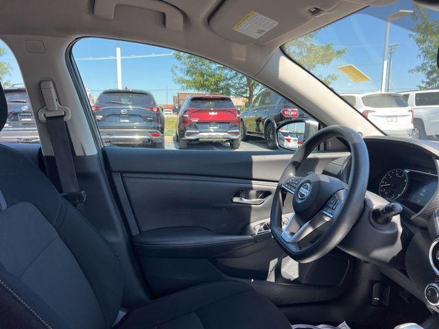 Photo of 2023 Gun Metallic Nissan Sentra