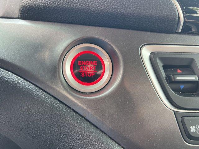 Photo of 2022 Black Honda Pilot