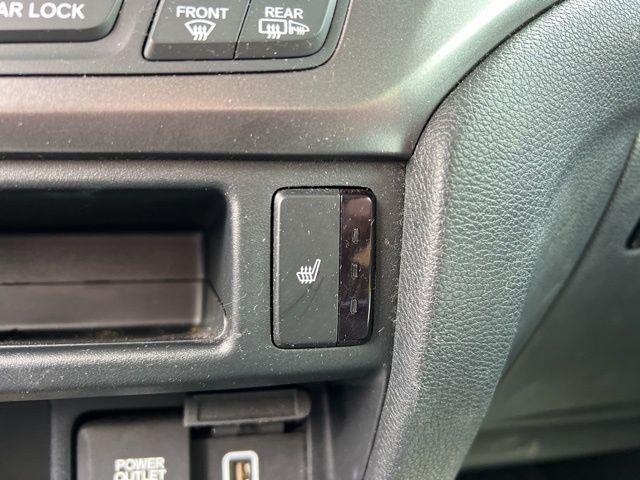 Photo of 2022 Black Honda Pilot