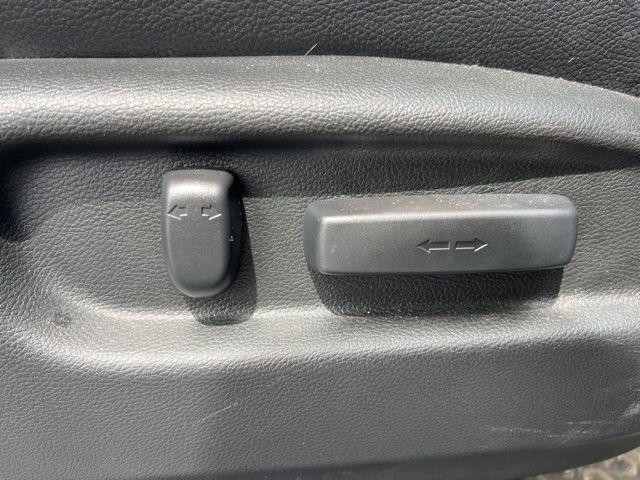 Photo of 2022 Black Honda Pilot