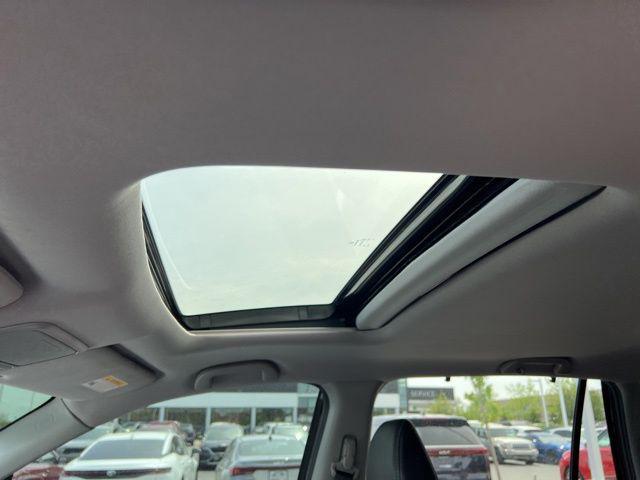 Photo of 2022 Black Honda Pilot