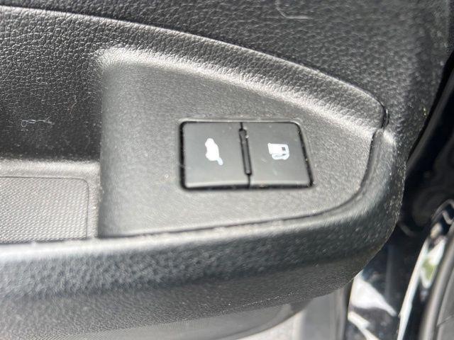 Photo of 2022 Black Honda Pilot
