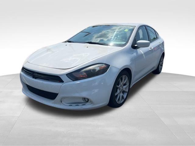 Photo of 2013 Bright White Clearcoat Dodge Dart