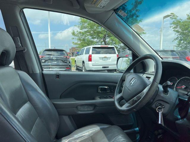 Photo of 2006 Steel Blue Metallic Honda Pilot