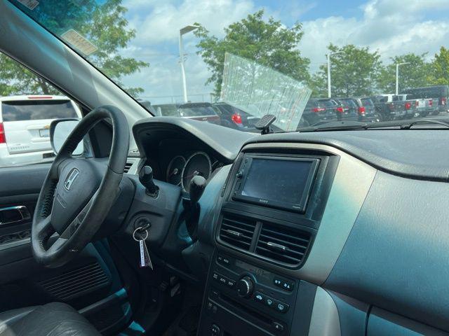 Photo of 2006 Steel Blue Metallic Honda Pilot