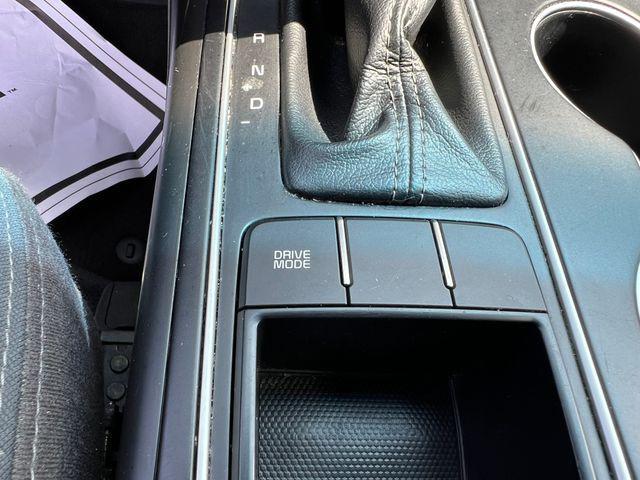 Photo of 2019 Titanium Silver Kia Sorento