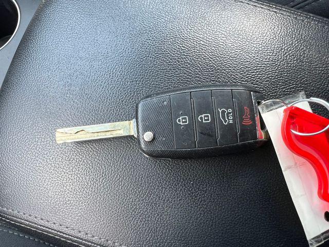 Photo of 2019 Titanium Silver Kia Sorento