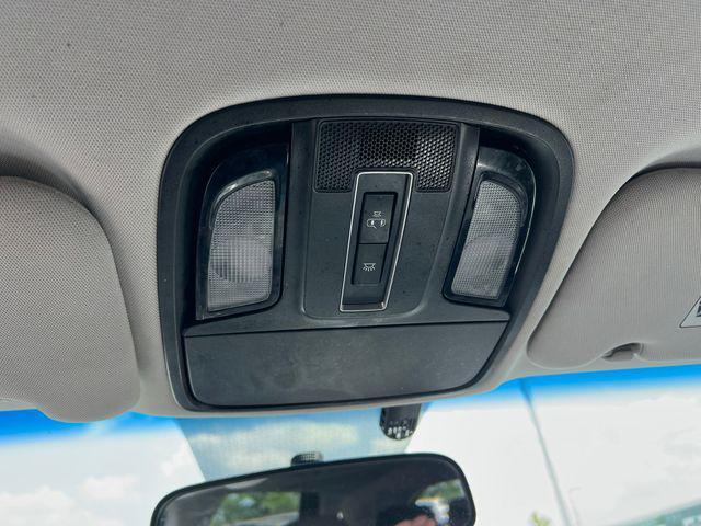 Photo of 2019 Titanium Silver Kia Sorento