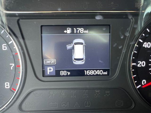 Photo of 2019 Titanium Silver Kia Sorento