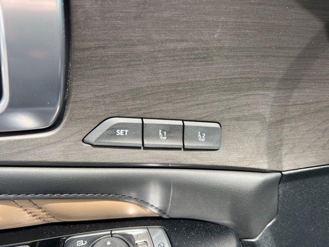 Photo of 2025 Jungle Green Kia Sorento
