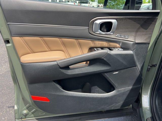Photo of 2025 Jungle Green Kia Sorento