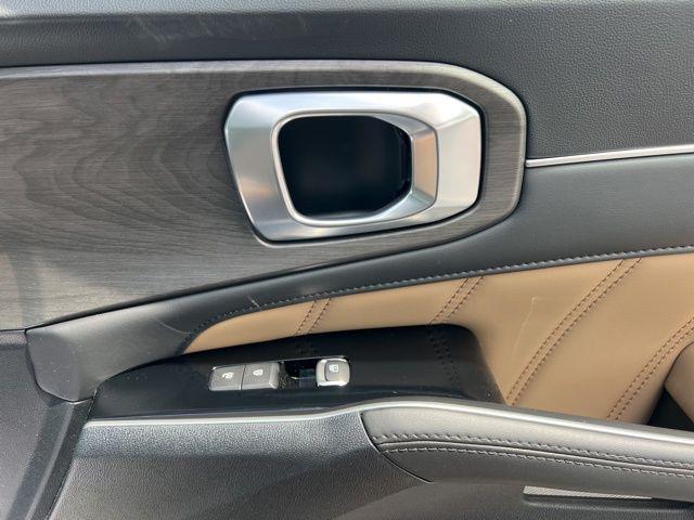 Photo of 2025 Jungle Green Kia Sorento