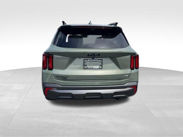 Photo of 2025 Jungle Green Kia Sorento