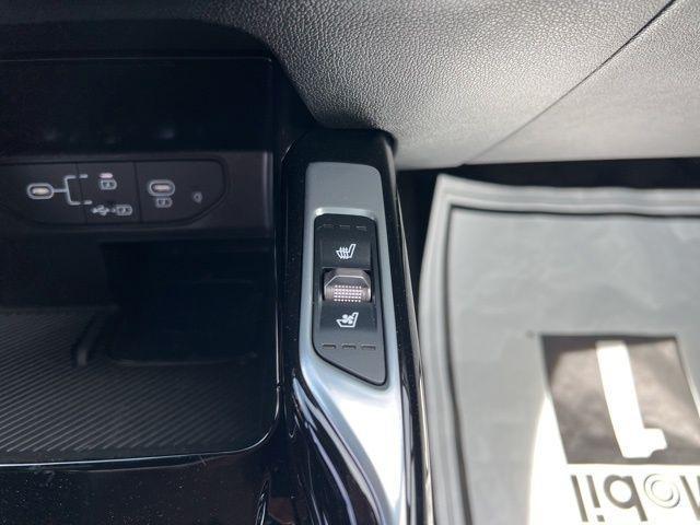 Photo of 2025 Jungle Green Kia Sorento
