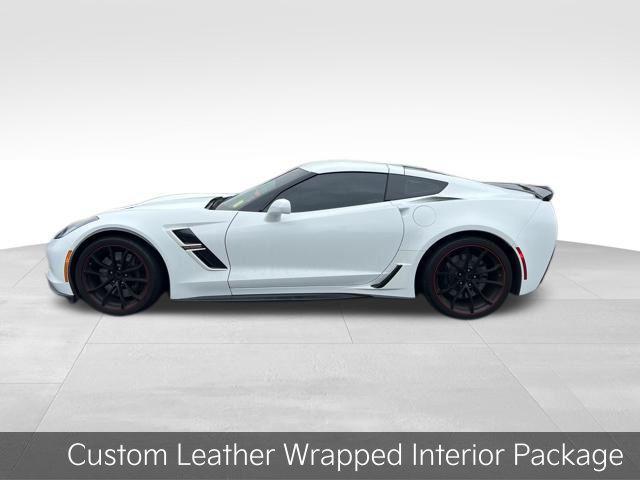 Photo of 2019 Arctic White Chevrolet Corvette