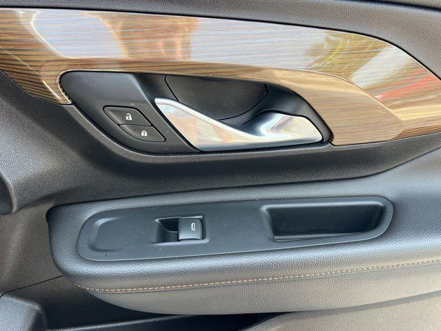 Photo of 2018 Summit White GMC Terrain