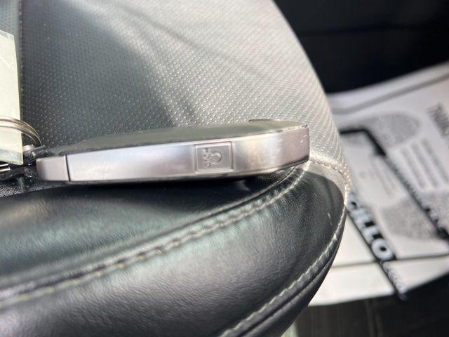 Photo of 2024 Everlasting Silver Kia Telluride