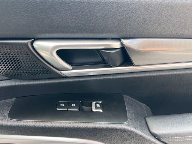 Photo of 2024 Everlasting Silver Kia Telluride