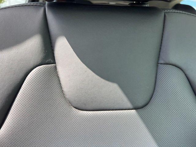 Photo of 2024 Everlasting Silver Kia Telluride