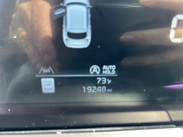 Photo of 2024 Everlasting Silver Kia Telluride