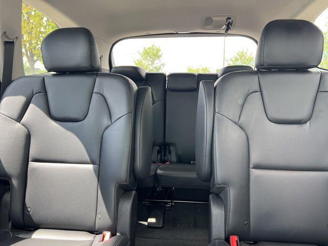 Photo of 2024 Everlasting Silver Kia Telluride