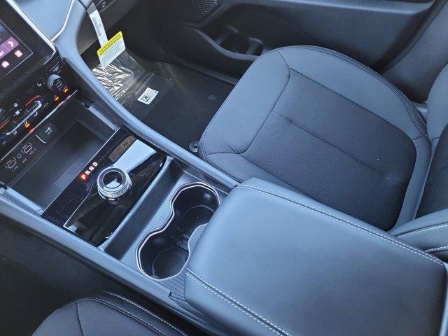 Photo of 2025 Silver Zynith Jeep Grand Cherokee