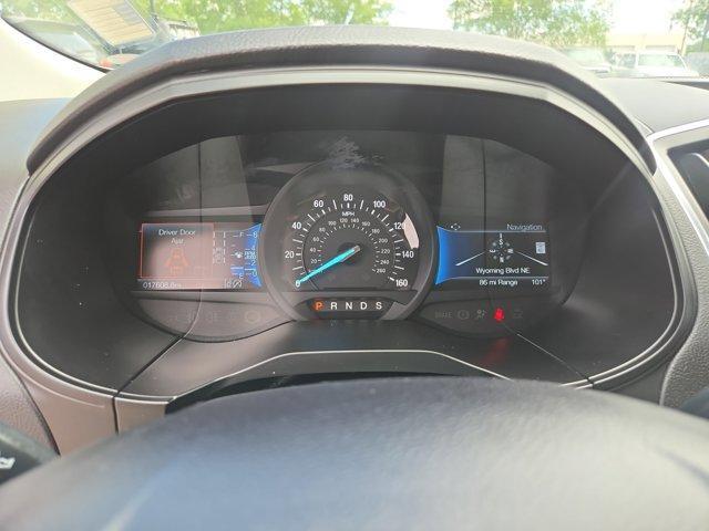 Photo of 2024 Star White Ford Edge