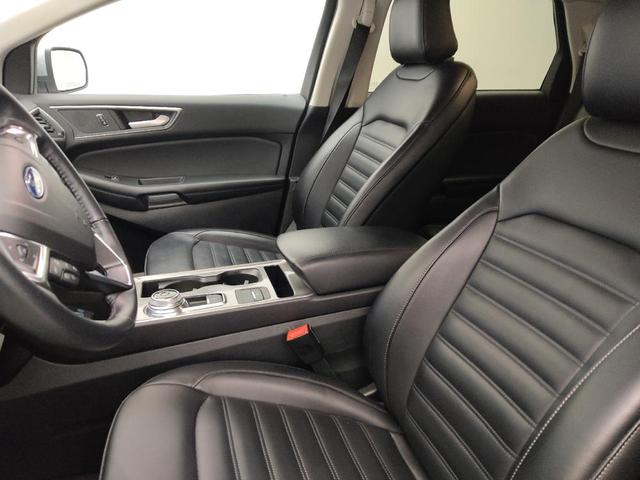 Photo of 2023 Iconic Silver Metallic Ford Edge