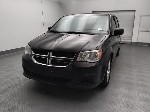 Photo of 2016 Brilliant Black Crystal Pearlcoat Dodge Grand Caravan