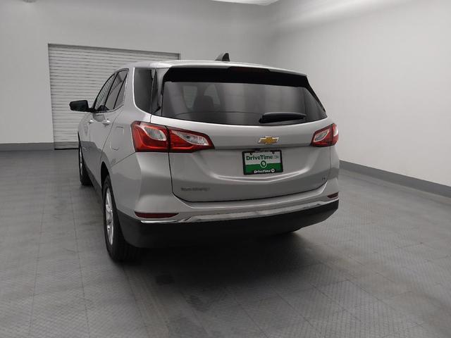 Photo of 2020 Silver Ice Metallic Chevrolet Equinox