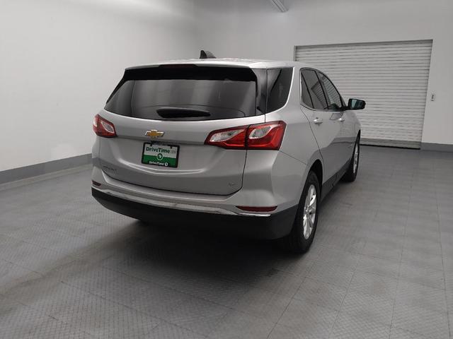Photo of 2020 Silver Ice Metallic Chevrolet Equinox
