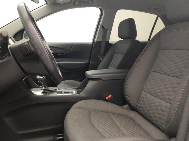 Photo of 2020 Silver Ice Metallic Chevrolet Equinox