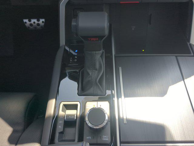 Photo of 2025 Wind Chill Pearl [Extra_Cost_Color] Toyota Tundra