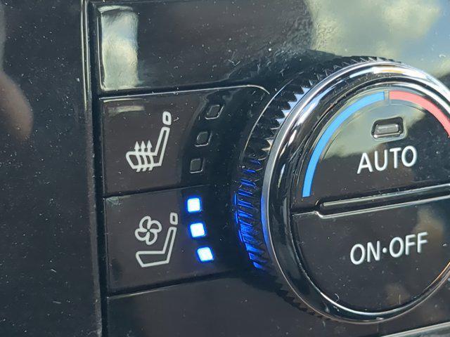 Photo of 2022 Scarlet Ember Tintcoat Nissan Pathfinder