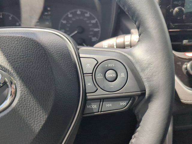 Photo of 2023 Pearl Toyota Corolla Cross