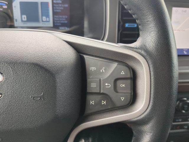 Photo of 2023 Oxford White Ford Bronco