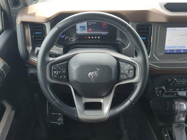 Photo of 2023 Oxford White Ford Bronco