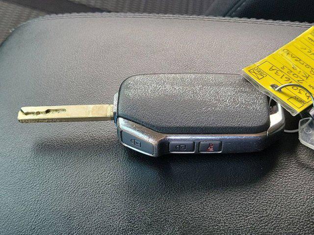 Photo of 2023 Everlasting Silver Kia Sorento