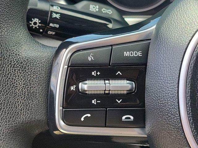 Photo of 2023 Everlasting Silver Kia Sorento