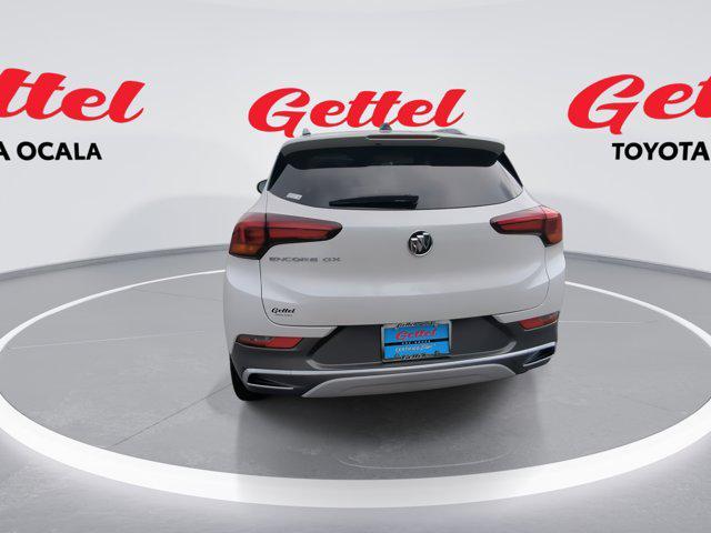 Photo of 2022 White Frost Tricoat Buick Encore GX