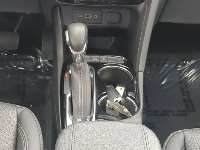 Photo of 2022 White Frost Tricoat Buick Encore GX