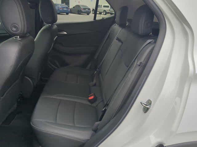 Photo of 2022 White Frost Tricoat Buick Encore GX
