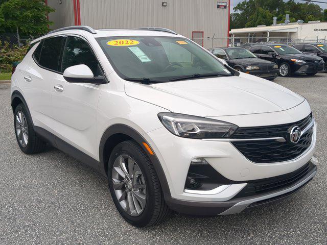 Photo of 2022 White Frost Tricoat Buick Encore GX