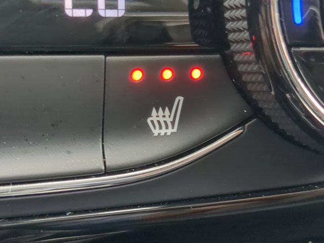 Photo of 2022 White Frost Tricoat Buick Encore GX