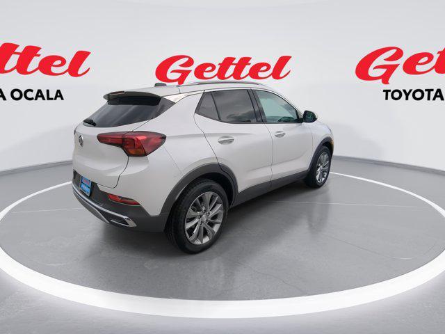 Photo of 2022 White Frost Tricoat Buick Encore GX
